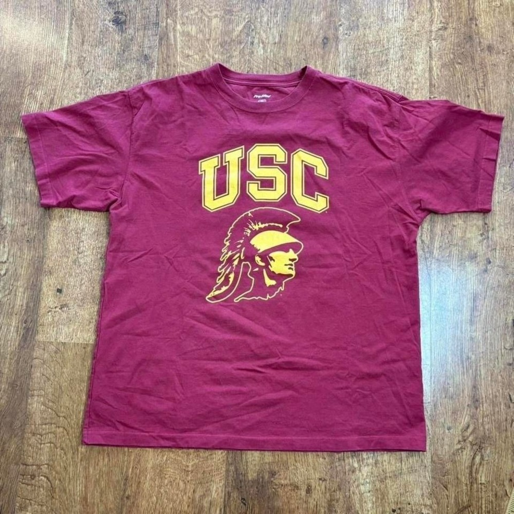 USC Trojan burgundy red graphic cracked t shirt